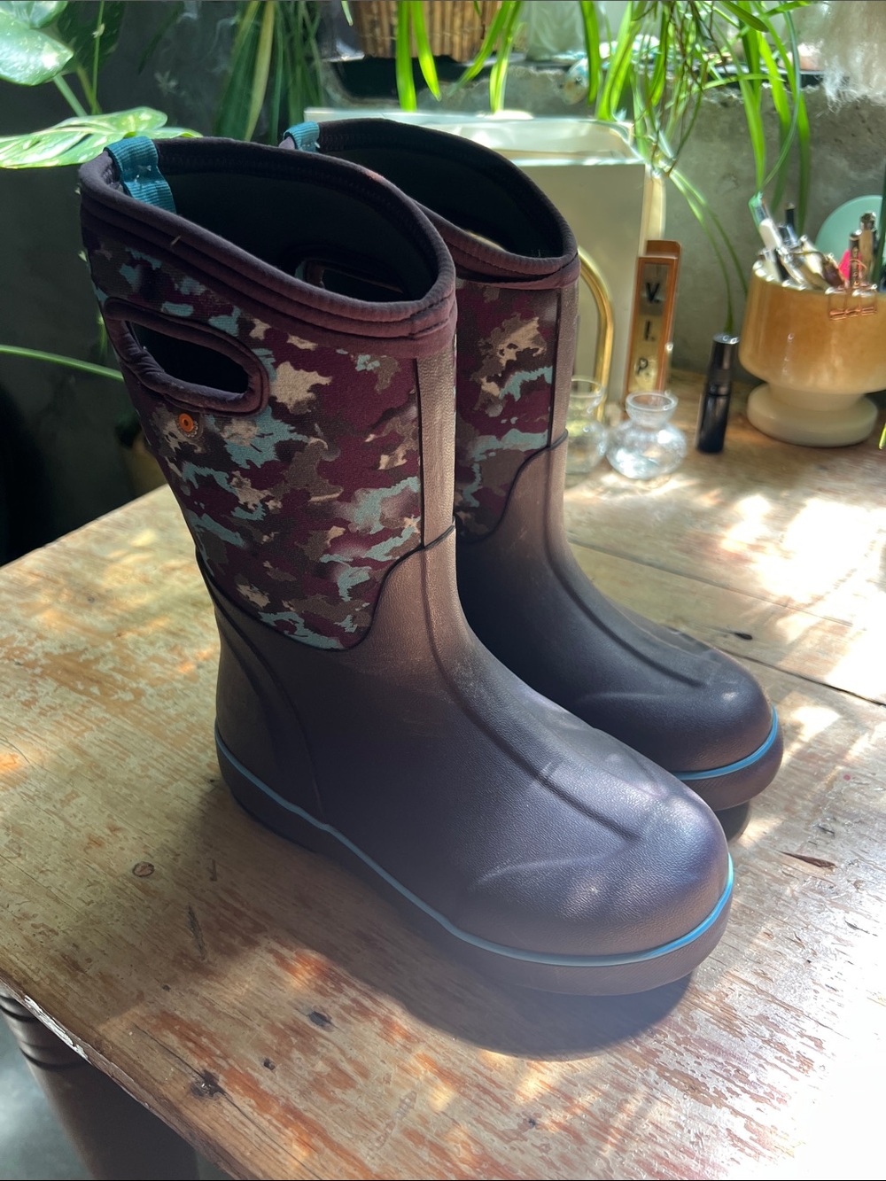 Kids Camo Bogs size 4